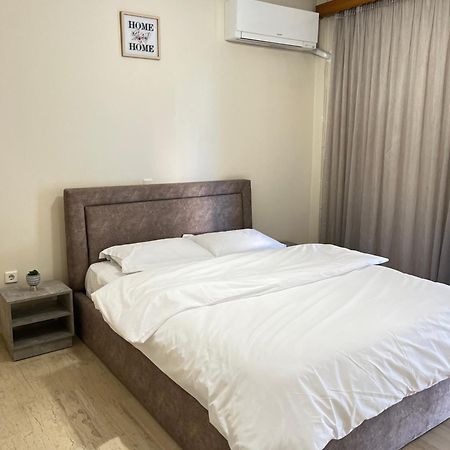 Mamour Apartment In アテネ エクステリア 写真