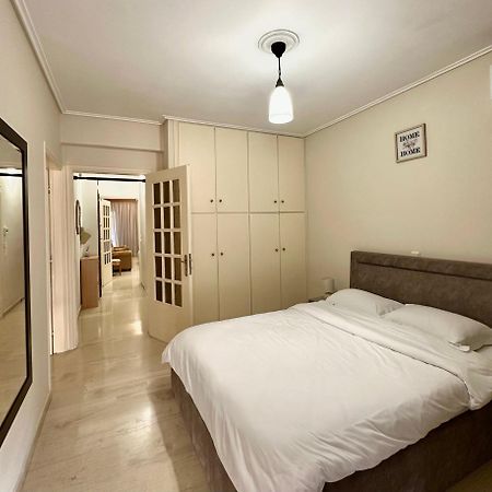 Mamour Apartment In アテネ エクステリア 写真
