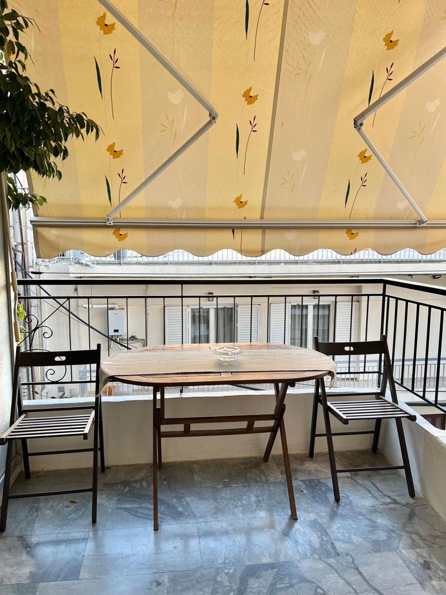 Mamour Apartment In アテネ エクステリア 写真